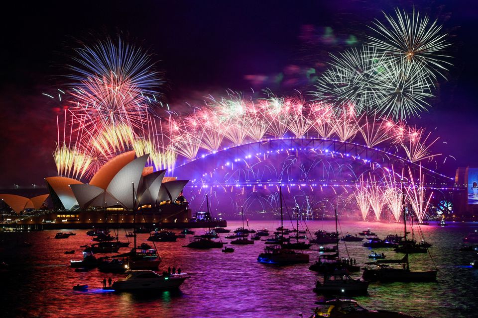 Sydney kicks off the New Year party in vintage style as South Africa offers Omicron hope - Vimarsana News